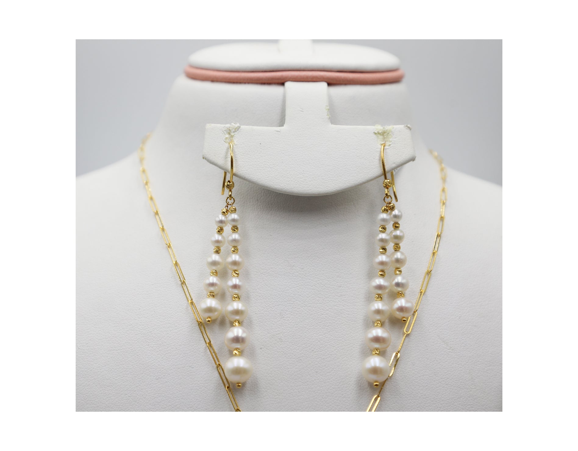 18K Gold Set Earrings and Necklace with beautiful Pearl Design With Zero Making Charges AFN03748/AFE09032