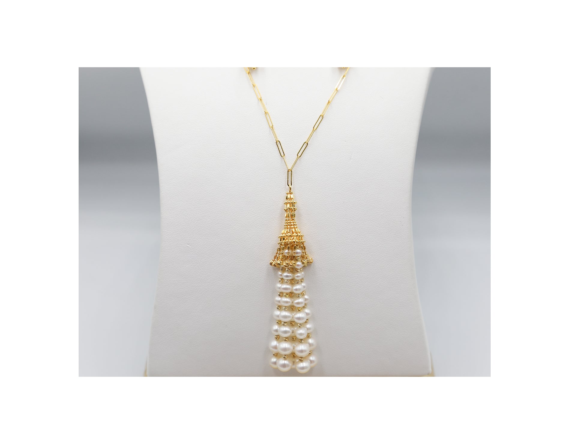 18K Gold Set Earrings and Necklace with beautiful Pearl Design With Zero Making Charges AFN03748/AFE09032