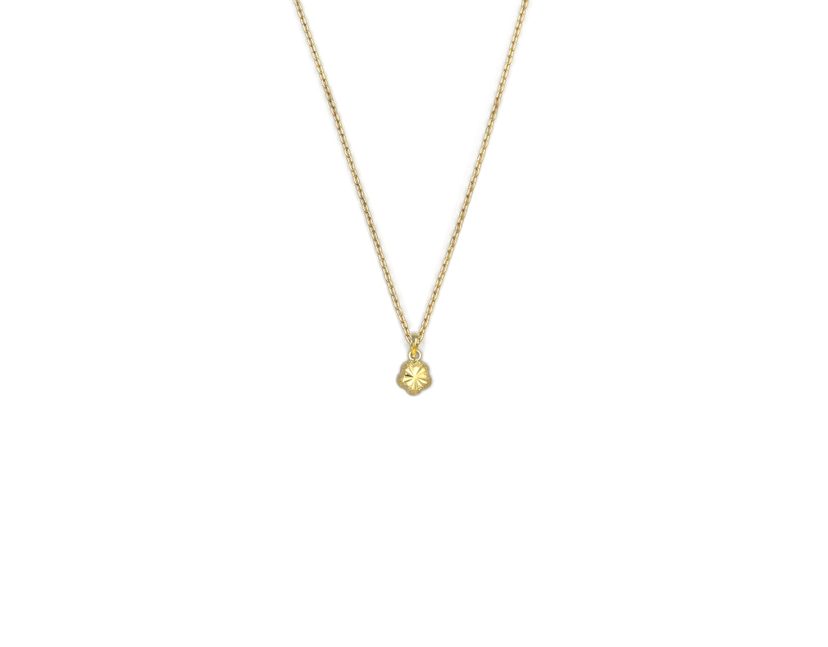 18K Gold pendant P01067