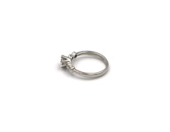 18K White Gold Ring With Diamond ID01592