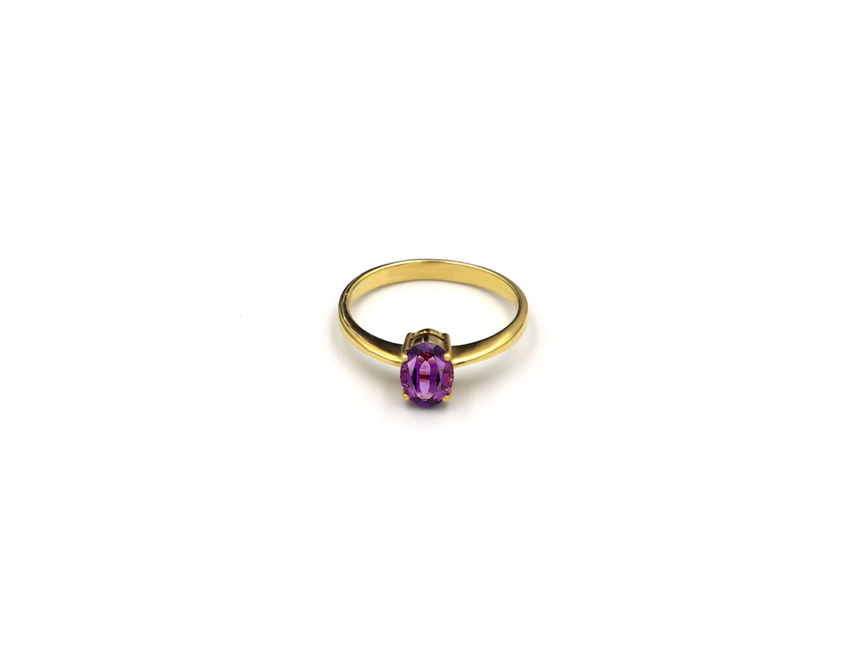 18K Gold Ring With Oval Shape Amethyst Gemstone LMR07416