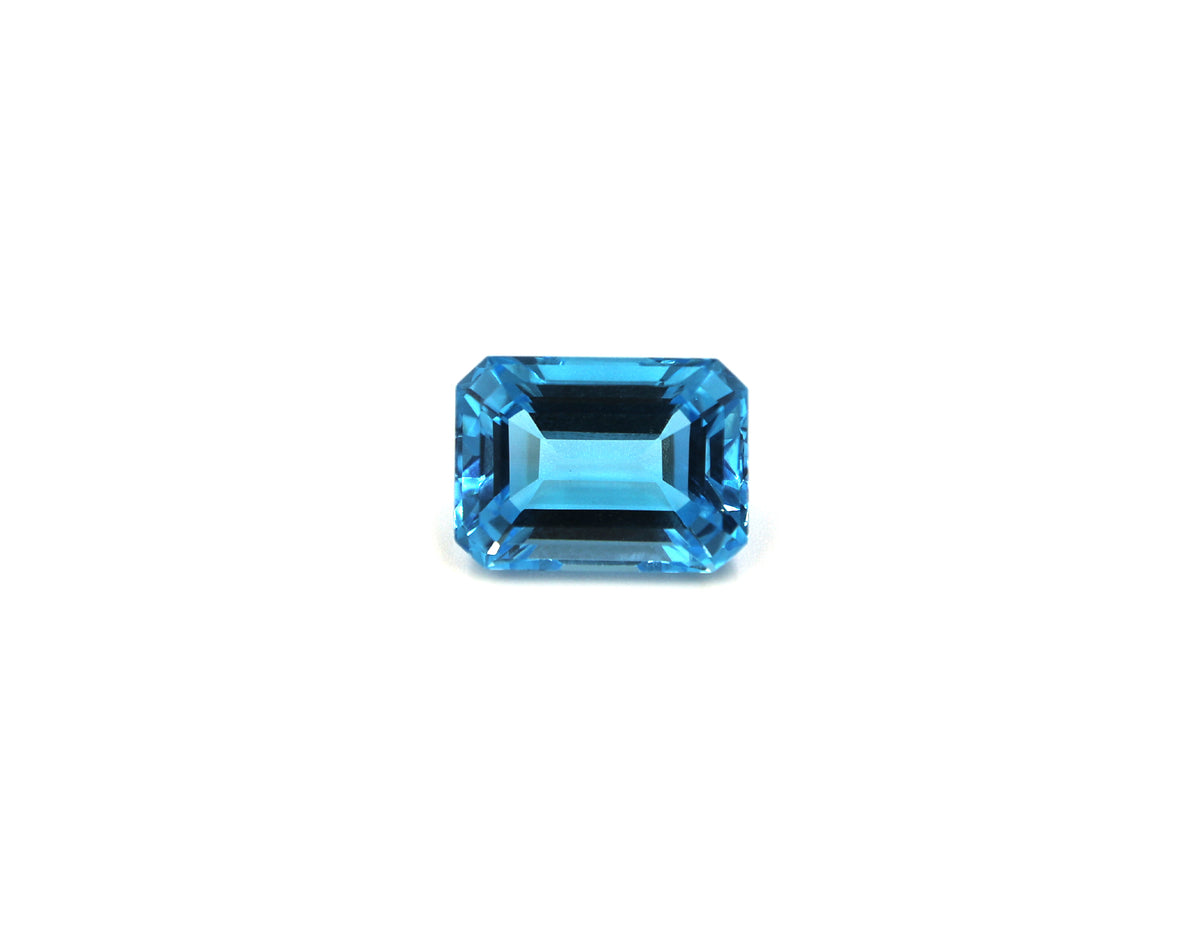 High-Quality Emerald-Cut Blue Topaz Gemstone LOT39 (1)