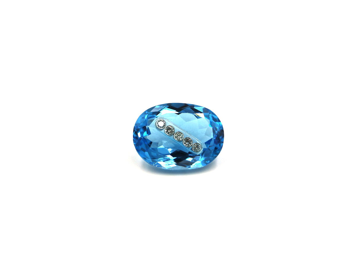 High-Quality Oval-Cut Blue Topaz Gemstone LOT46