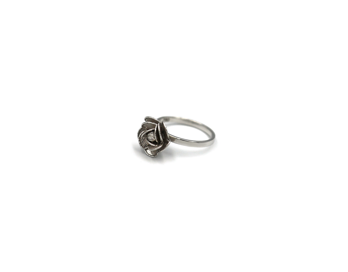 18K White Gold Ring With Rose design BG00000982/R00179